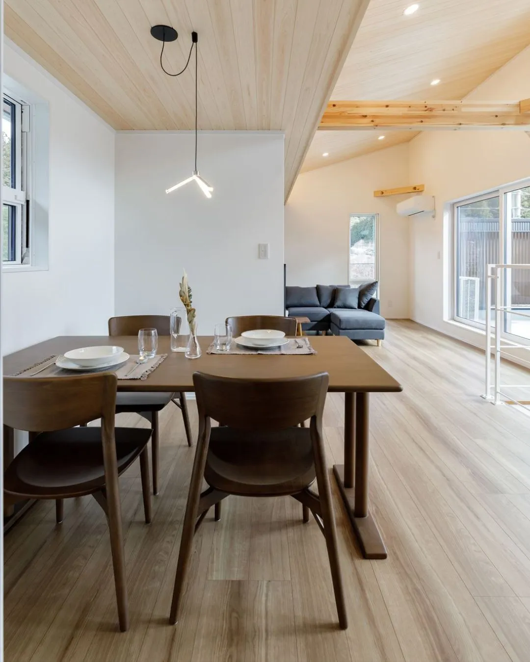 AIRY LIVING